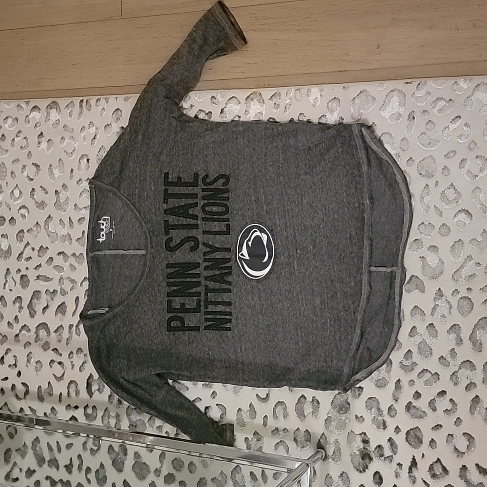 Alyssa MilanoTouch stadium Penn State top. Size small